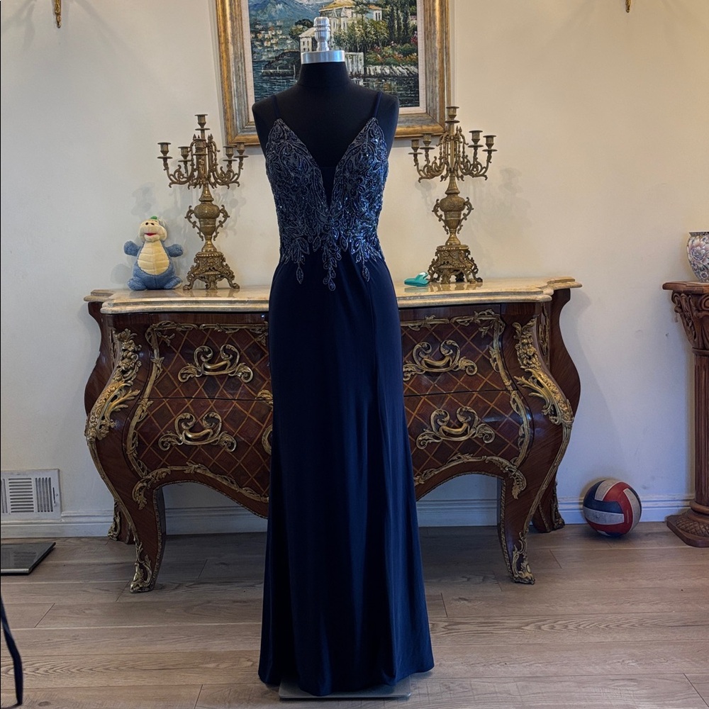 Women’s formal rhinestone V-neck evening gown prom dress